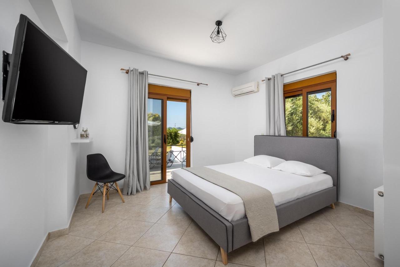 El Paradiso Villa *